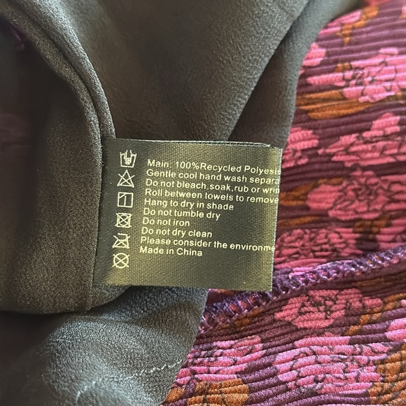 Sylvester | Floral Pleated Skirt Set - Picture 6 of 7